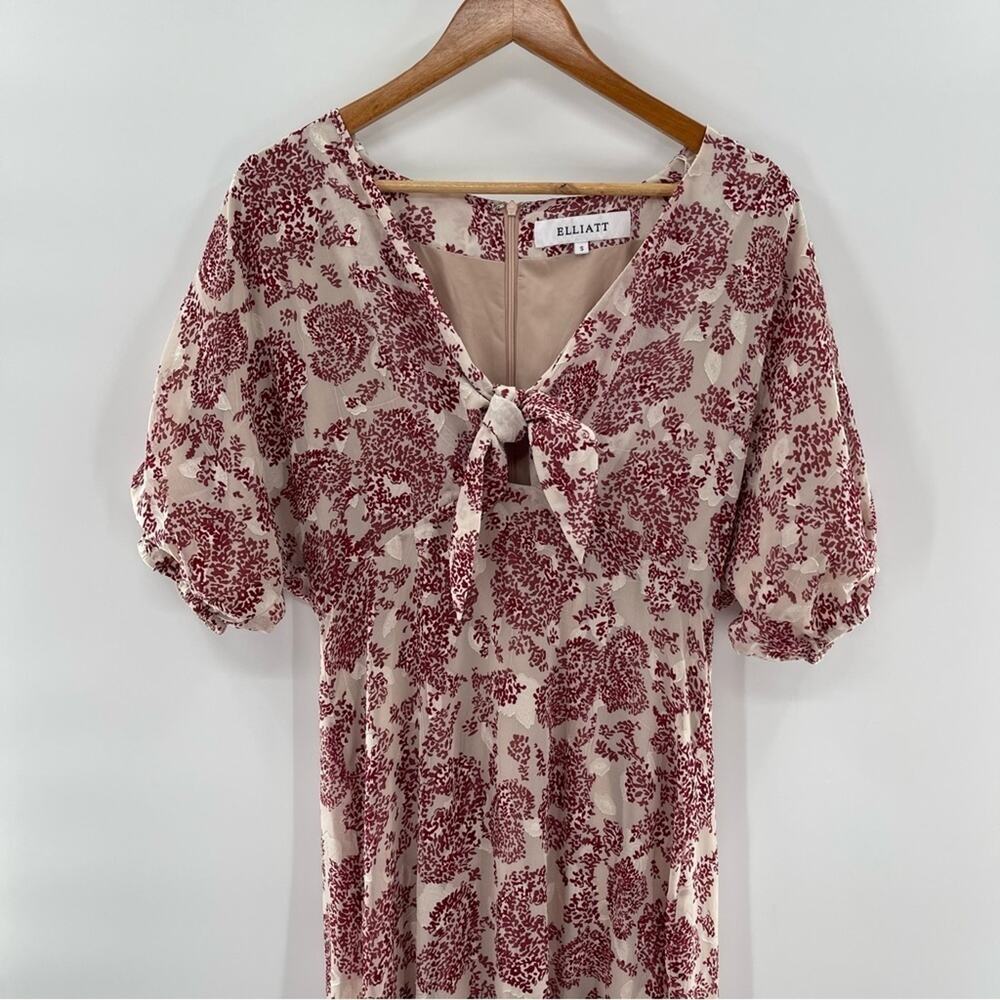 Revolve Elliatt Iridescent Sheath V-Neck Puff Sleeve Cocktail Dress Size Small - Picture 2 of 16